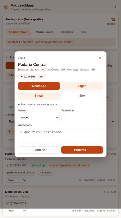 Modo de trabalho da extensão, com a mensagem de abordagem pronta e o botão do WhatsApp
